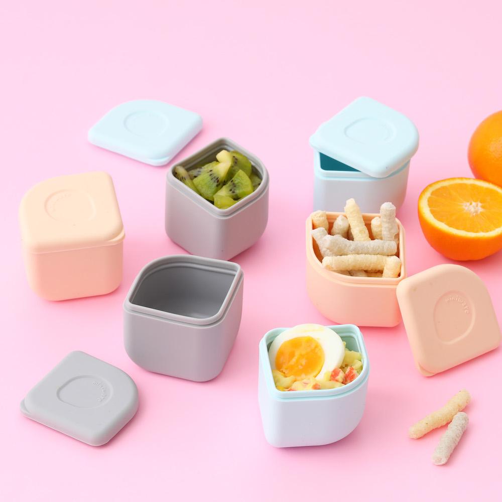 Miniware Grow Bento in Chrome with 2 silipods in Aqua