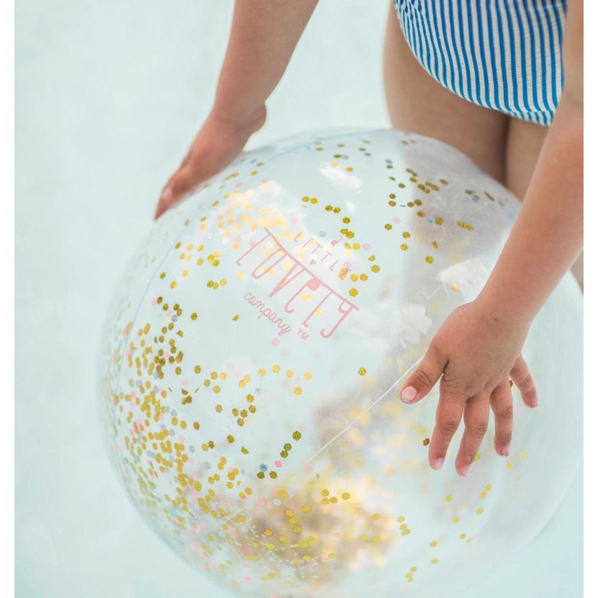 a-little-lovely-company-inflatable-beach-ball-glitter- (2)