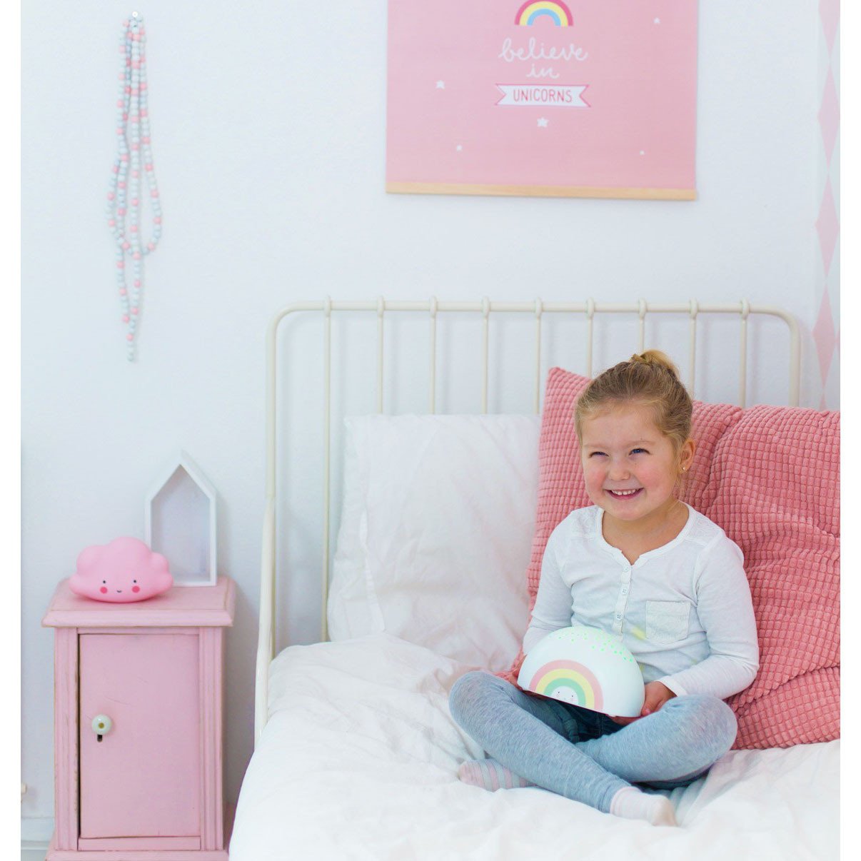 a-little-lovely-company-projector-light-rainbow- (3)