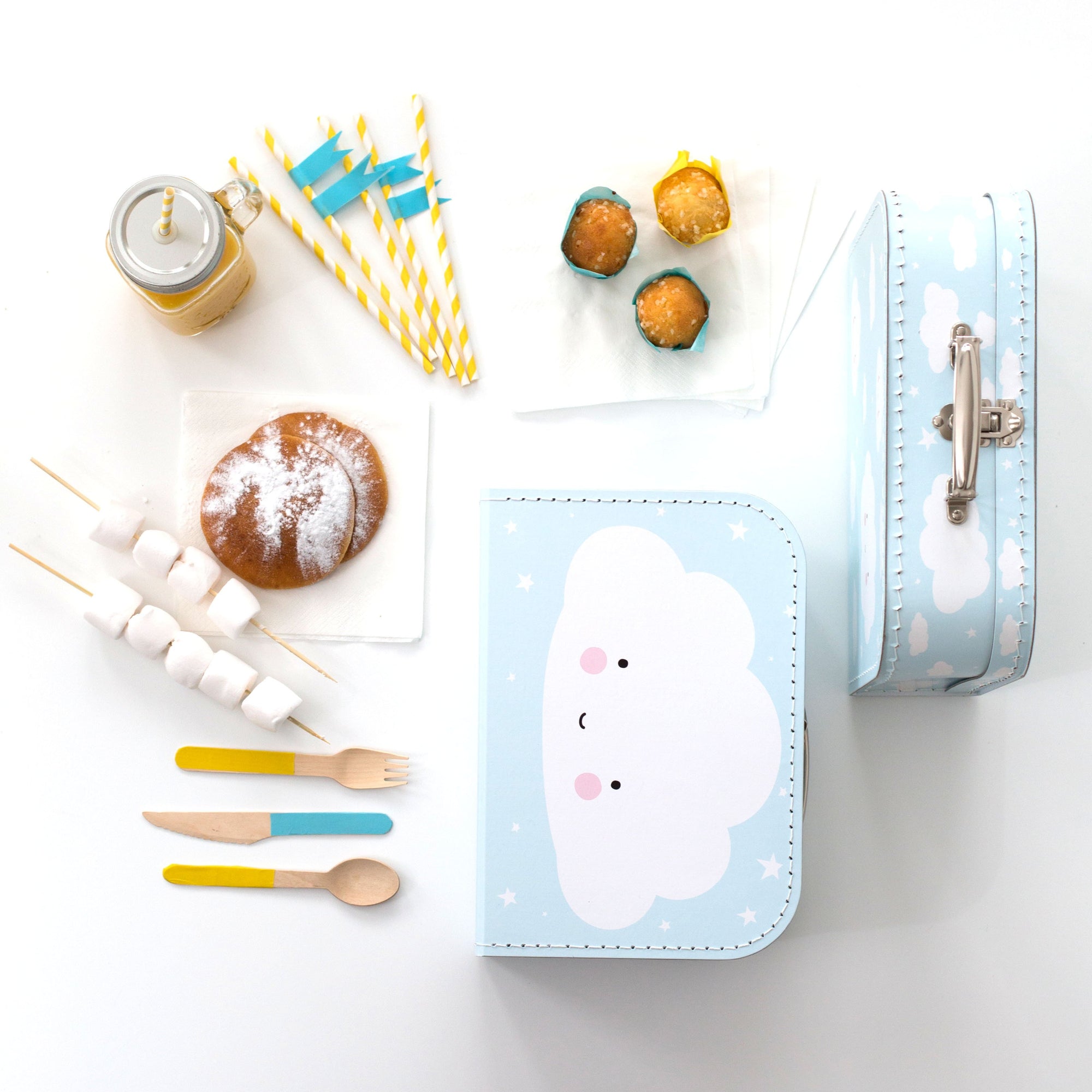 a-little-lovely-company-suitcase-cloud-blue- (4)