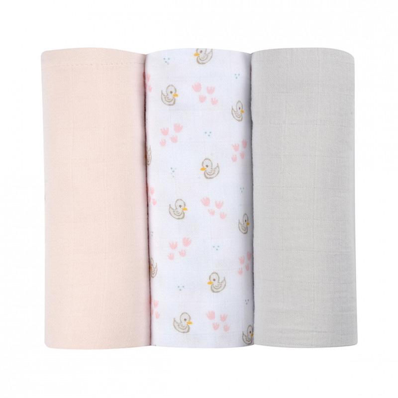 beaba-set-of-3-cotton-muslins-wraps-swan-pink (1)