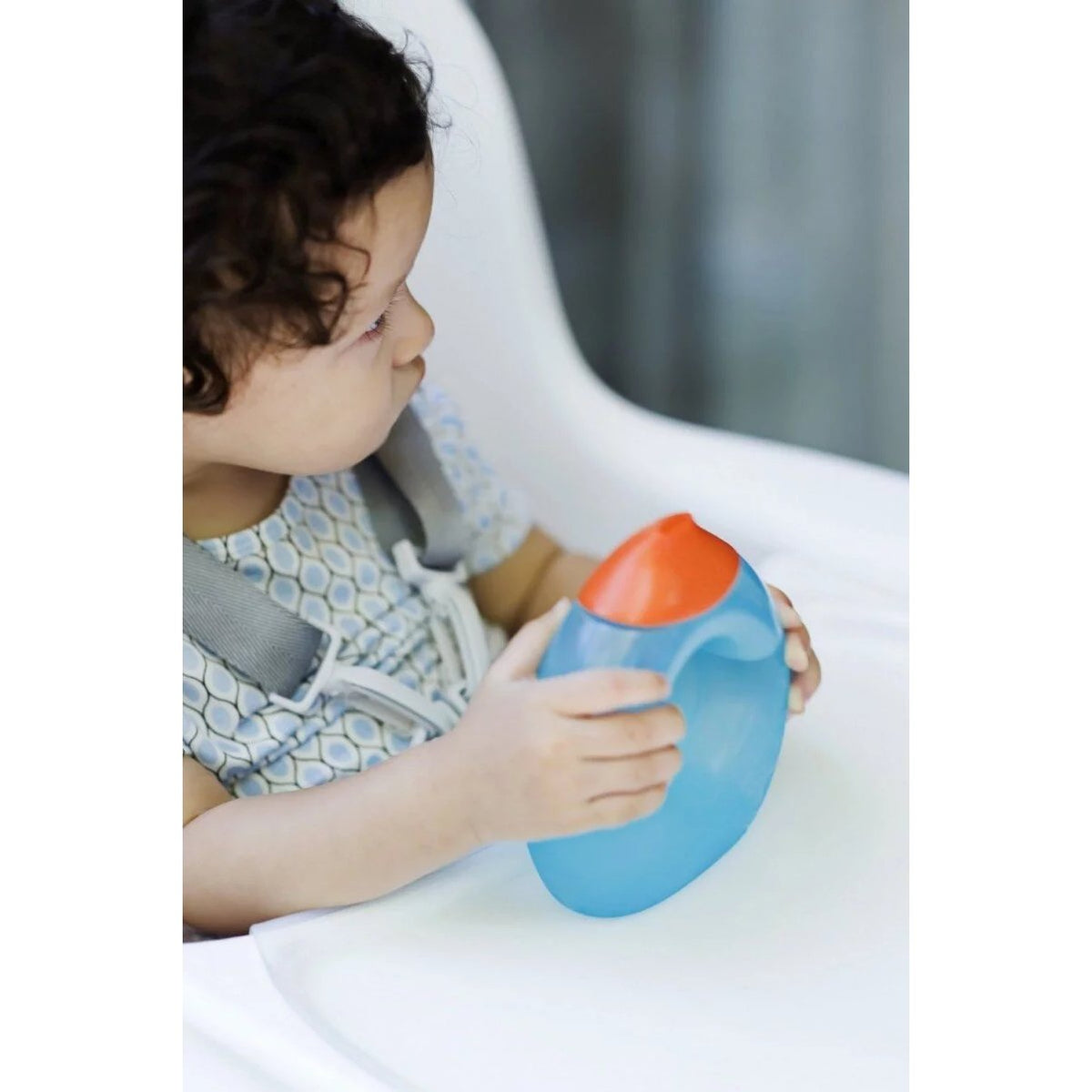 boon-fluid-sippy-cup-blue- (2)