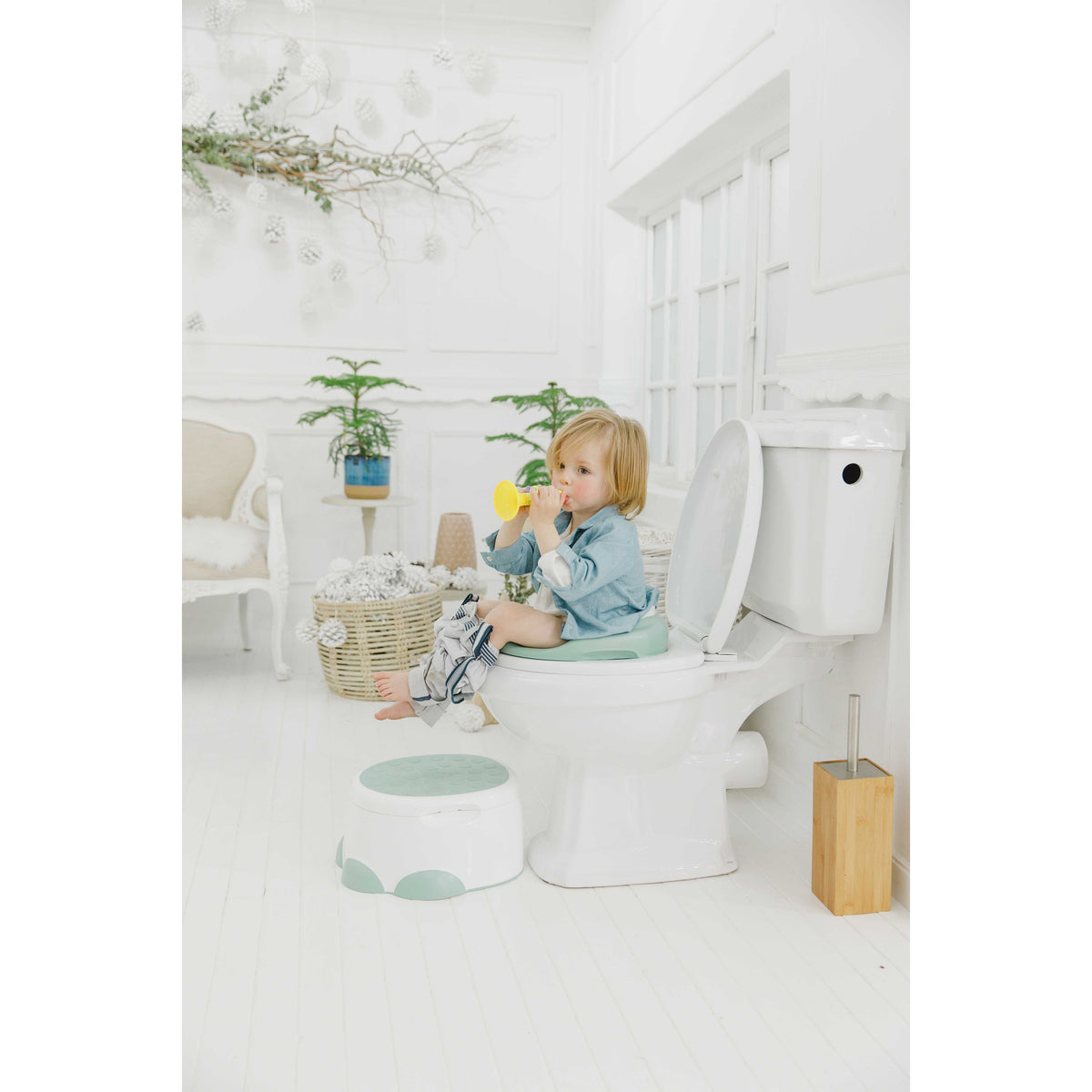 bumbo-toilet-trainer-hemlock- (2)