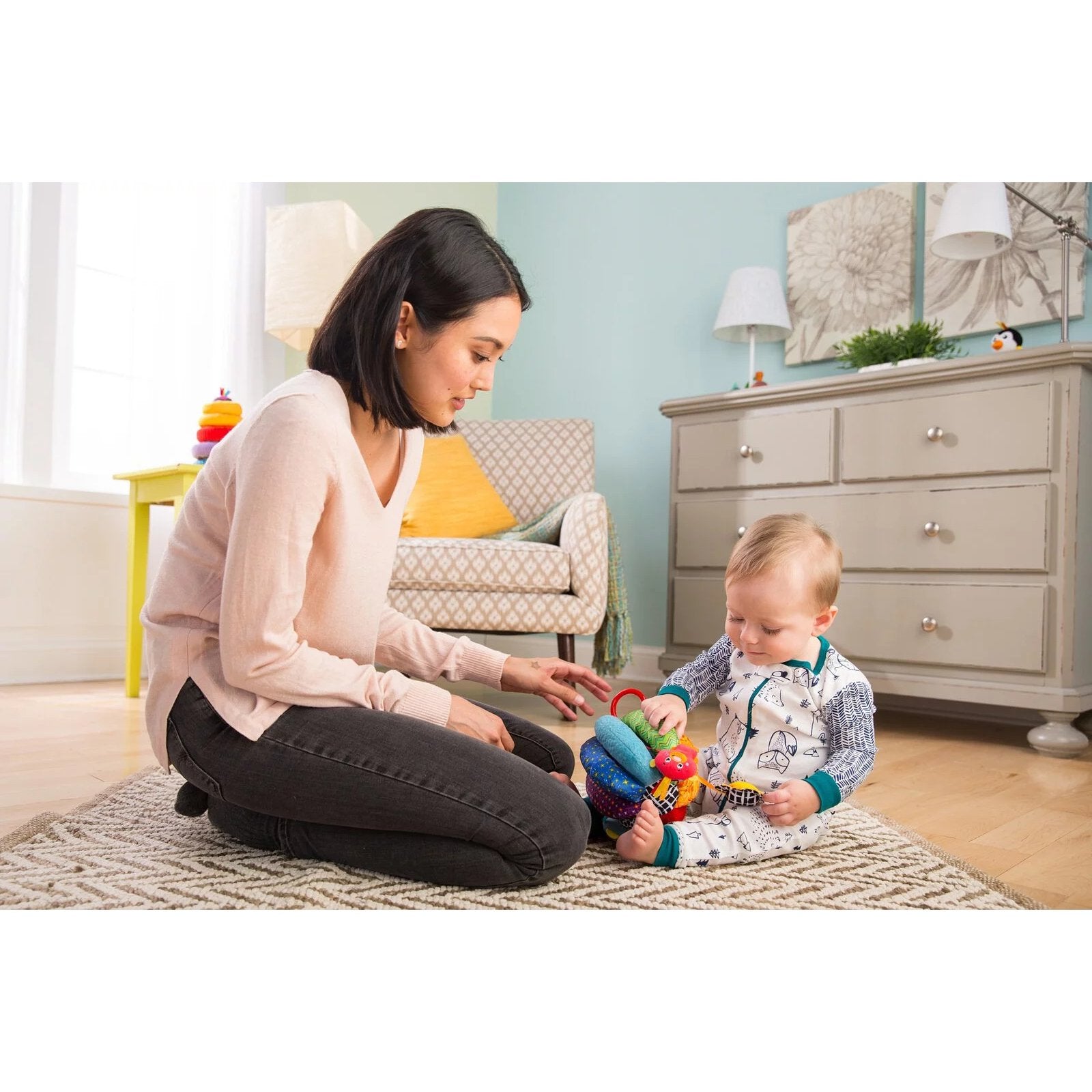 lamaze-grab-&-hide-ball- (3)