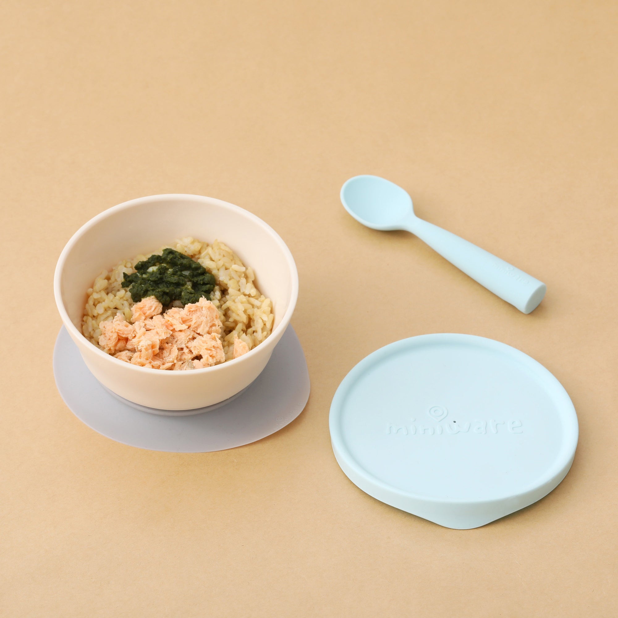 miniware-first-bite-set-pla-cereal-suction-bowl-vanilla-silicone-spoon-and-cover-in-aqua- (3)