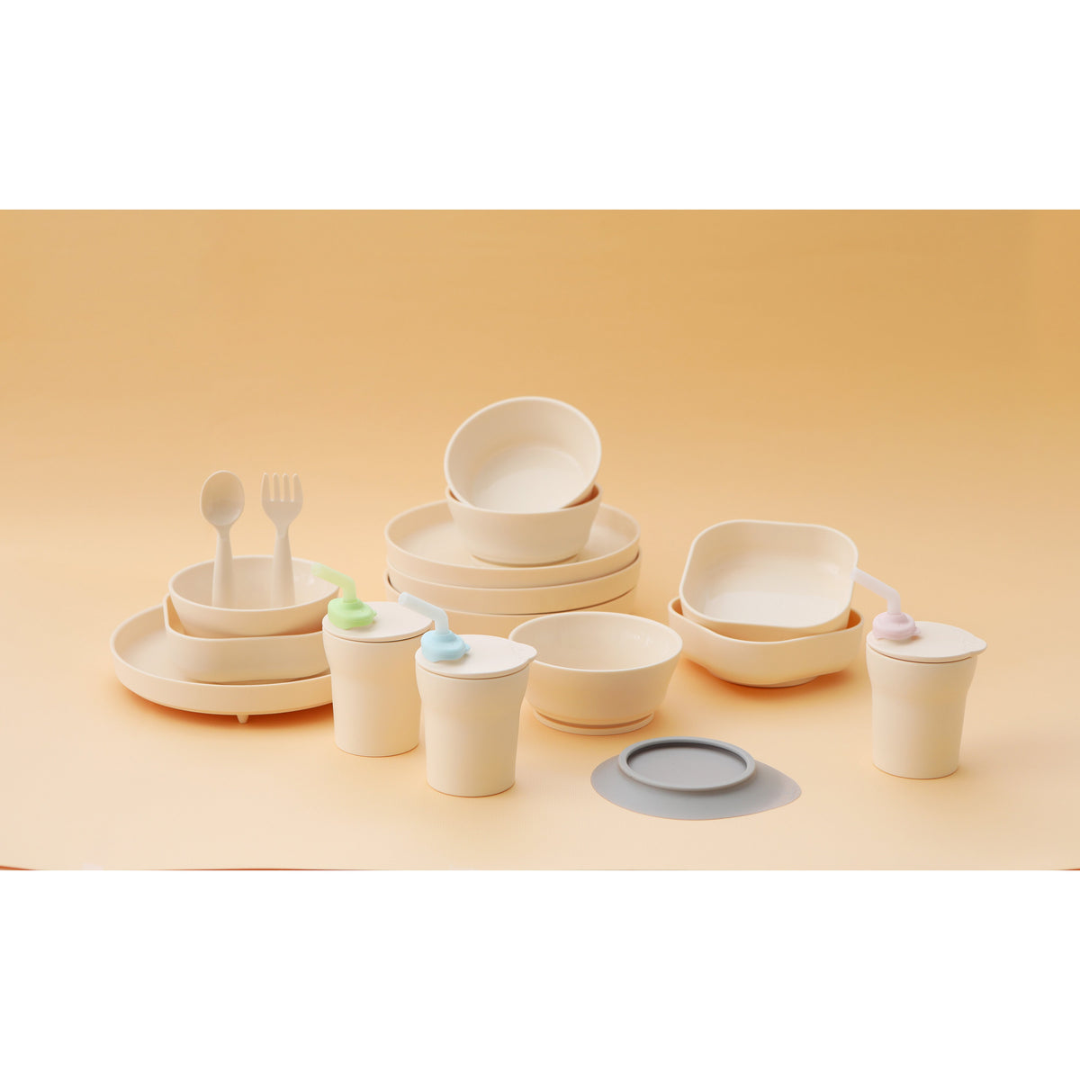 miniware-first-bite-set-pla-cereal-suction-bowl-vanilla-silicone-spoon-and-cover-in-aqua- (9)