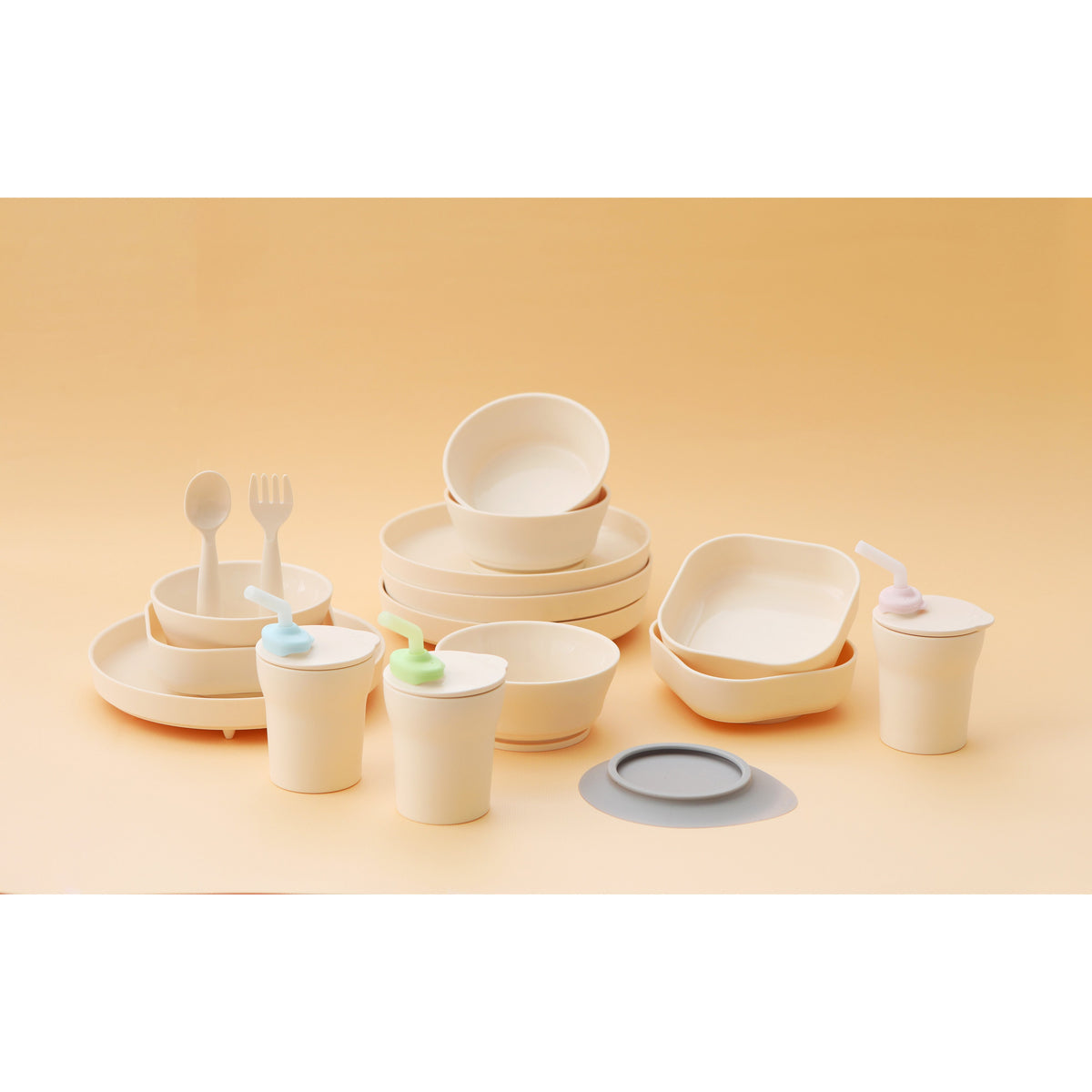 miniware-first-bite-set-pla-cereal-suction-bowl-vanilla-silicone-spoon-and-cover-in-aqua- (10)