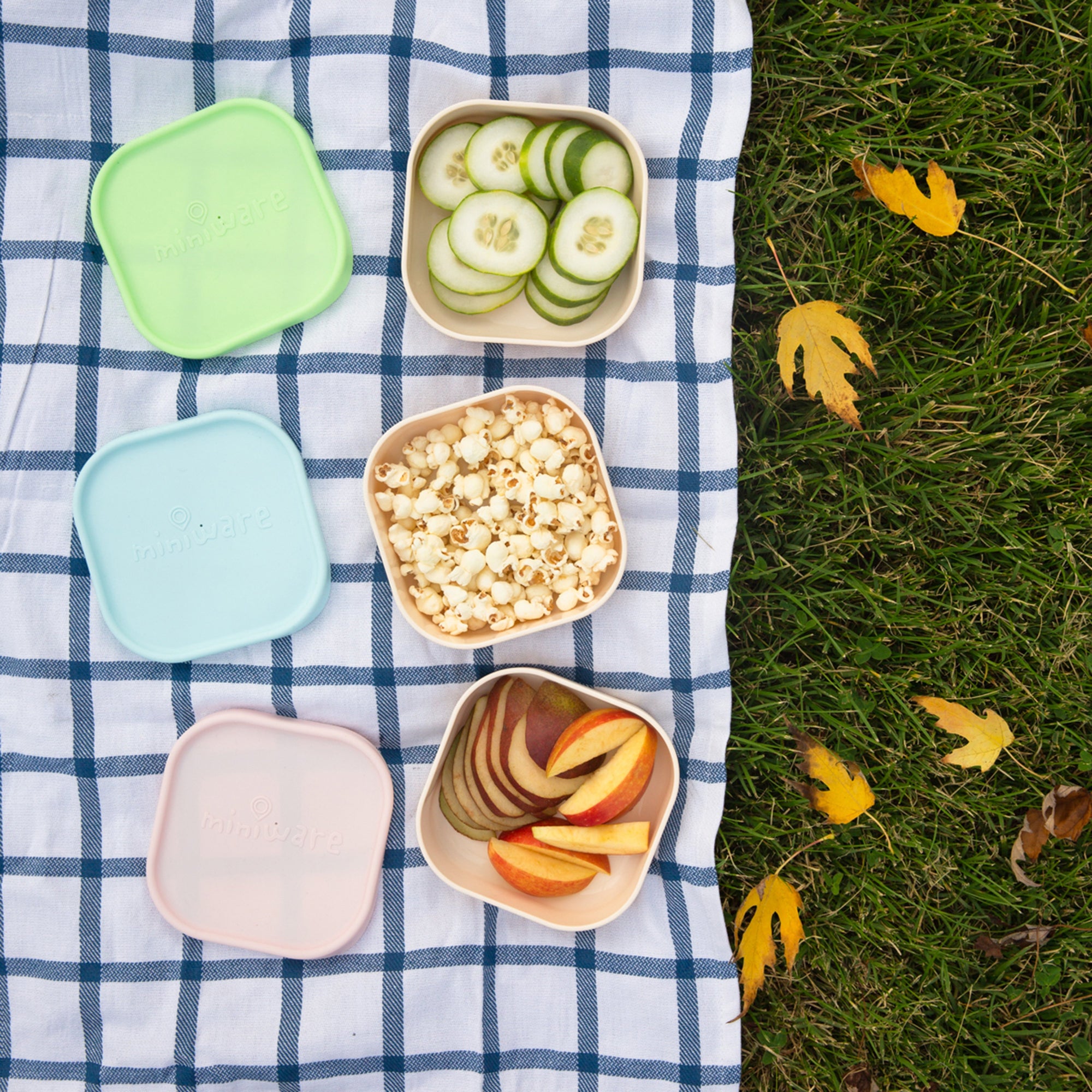 miniware-snack-bowl-set-pla-suction-bowl-vanilla-+-silicone-cover-in-cotton-candy- (22)