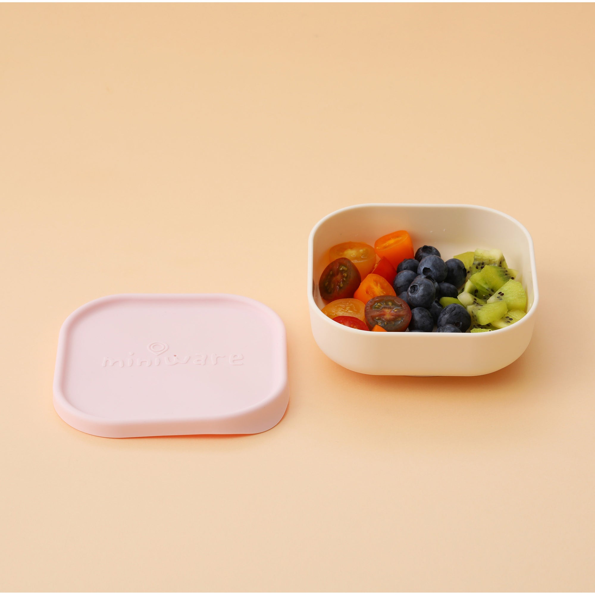miniware-snack-bowl-set-pla-suction-bowl-vanilla-+-silicone-cover-in-cotton-candy- (11)