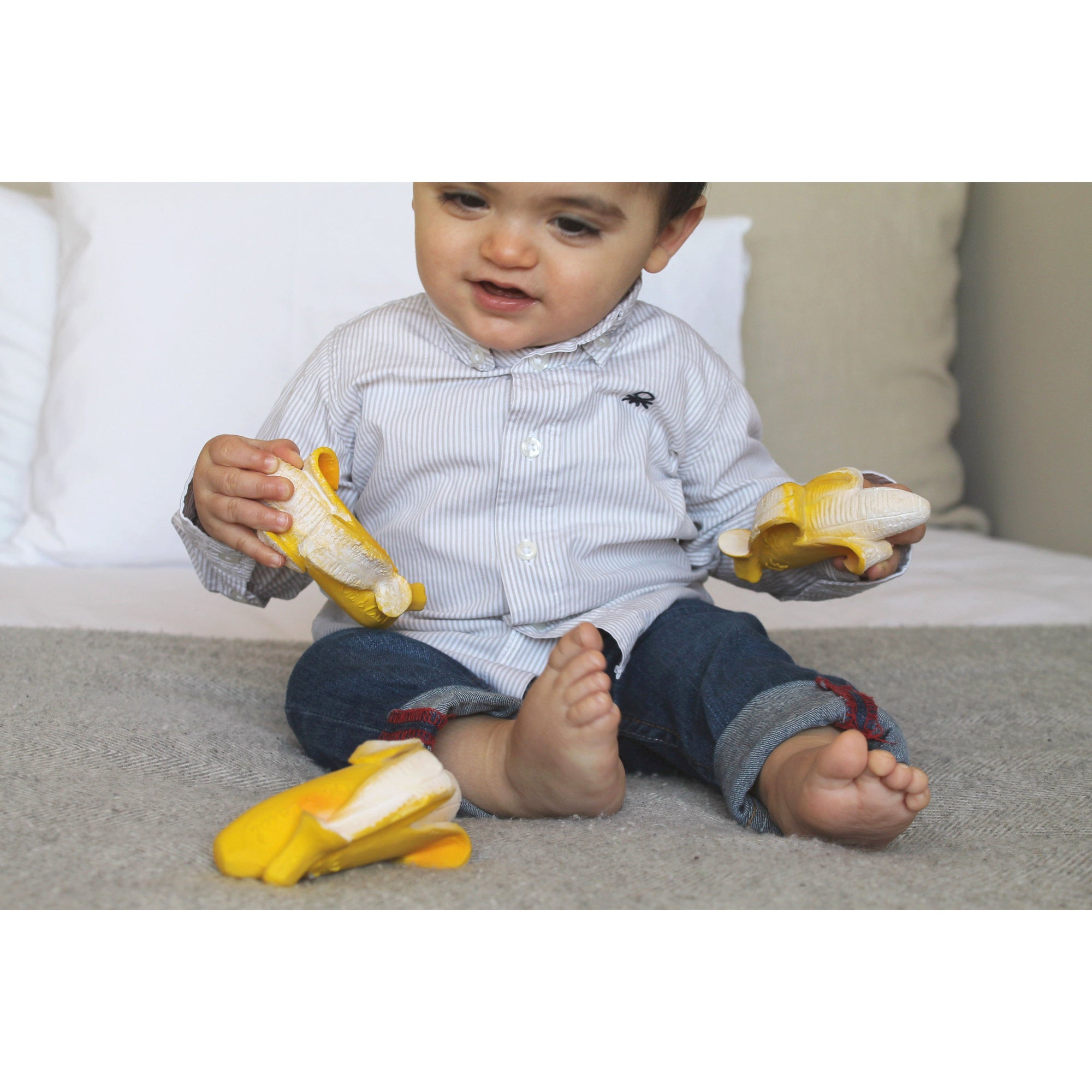 oli-&-carol-ana-banana-teether- (39)