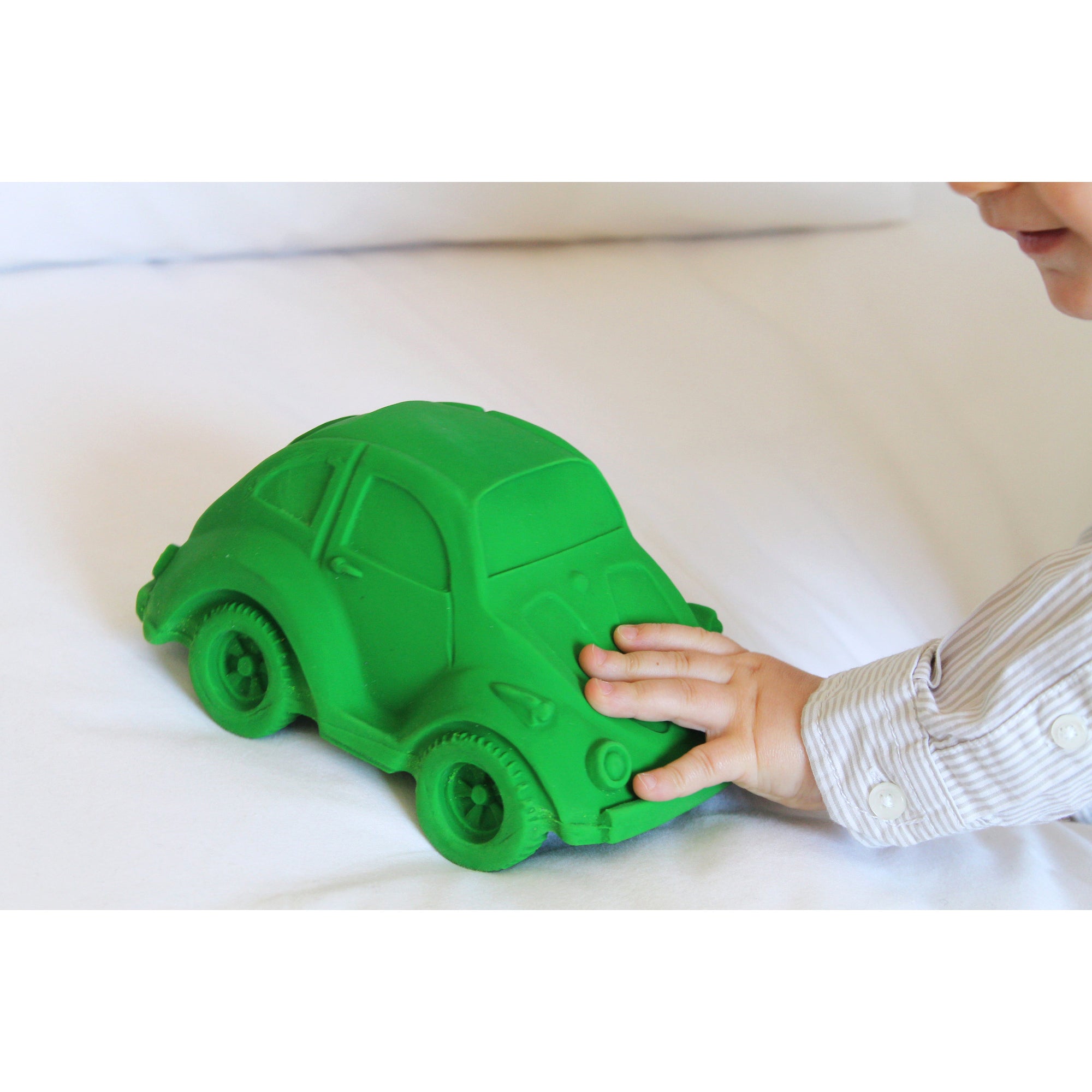 oli-&-carol-carl-the-car-xl-green- (10)