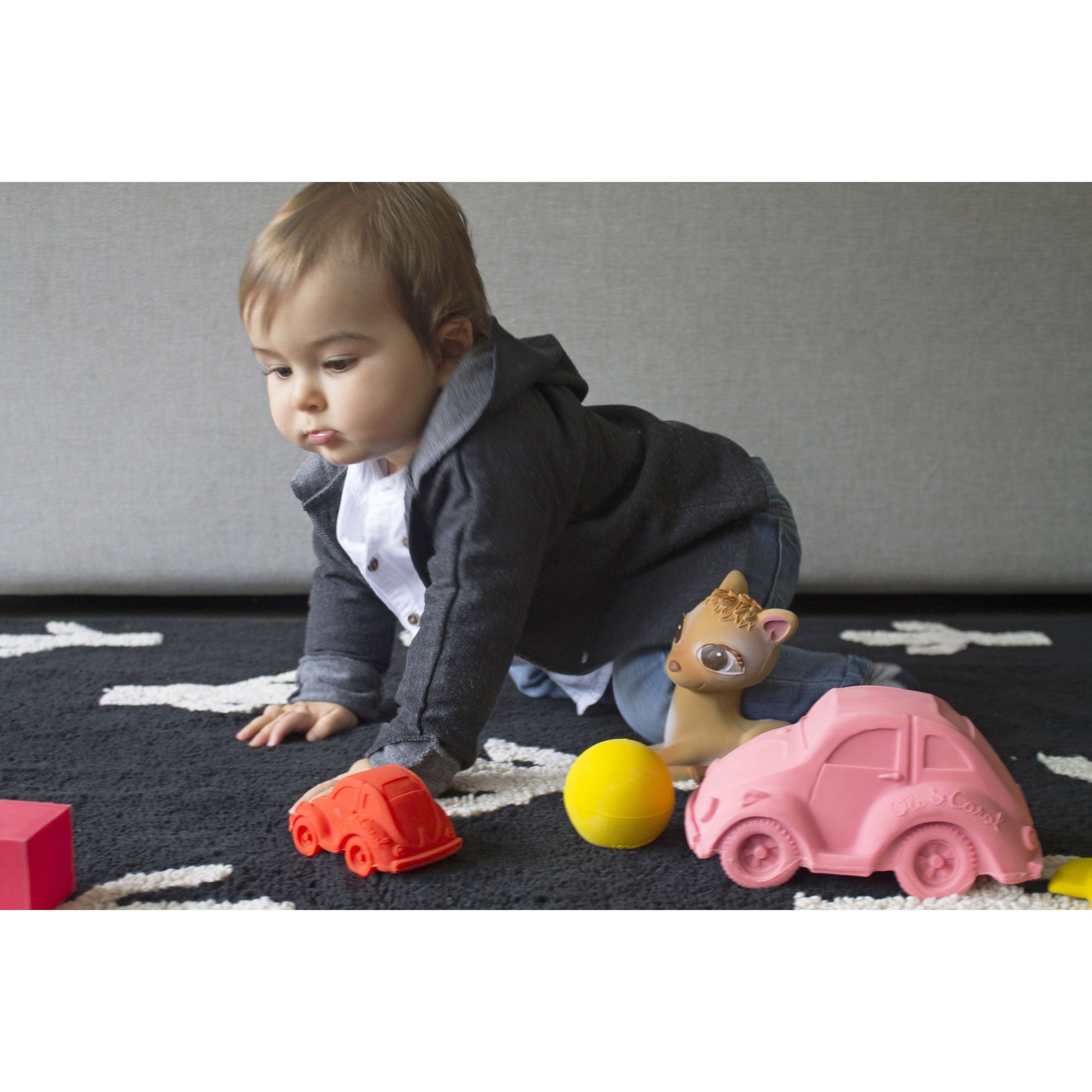 oli-&-carol-extra-large-beetle-car-teether- (37)