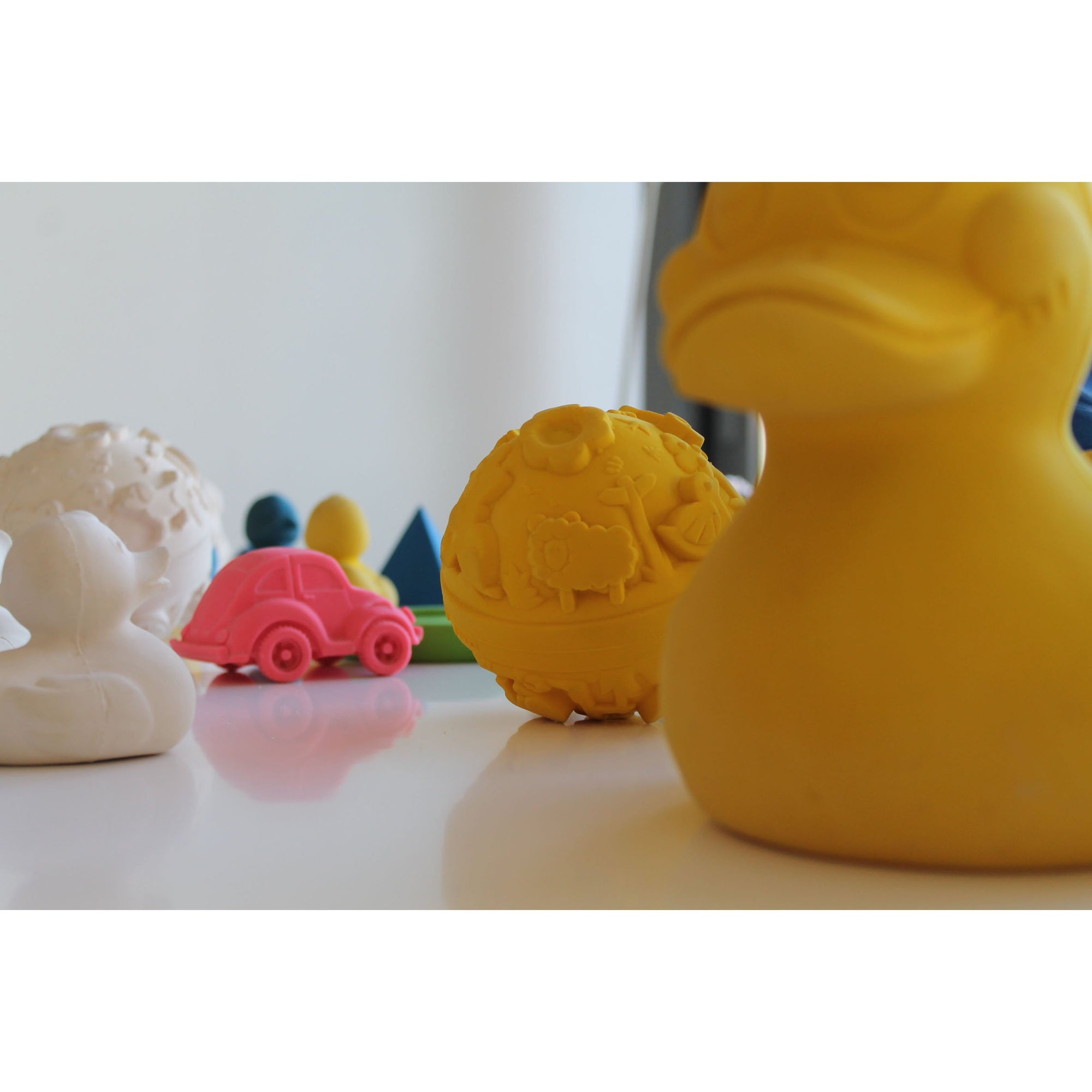 oli-&-carol-extra-large-monochrome-ducks-teether- (29)