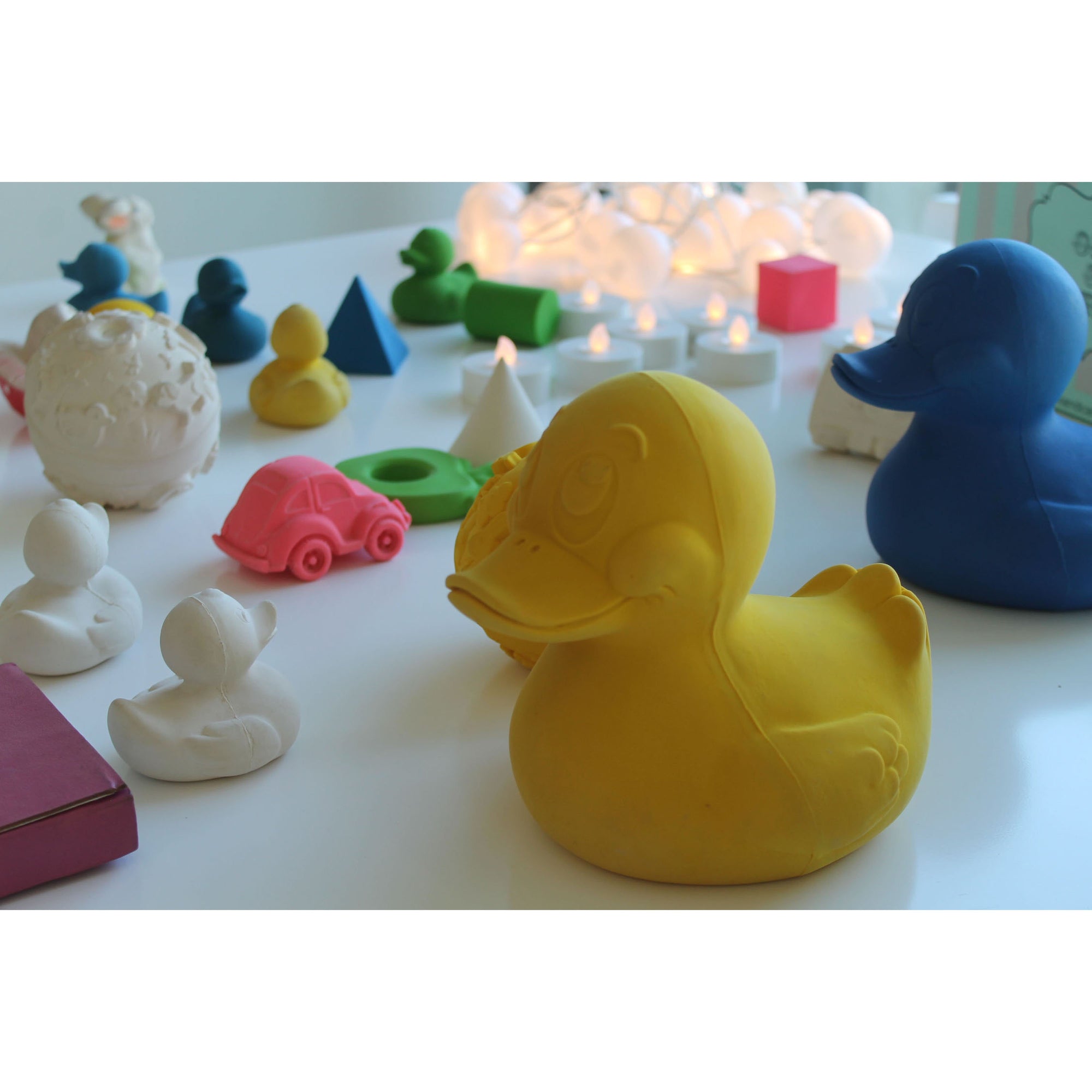 oli-&-carol-extra-large-monochrome-ducks-teether- (34)