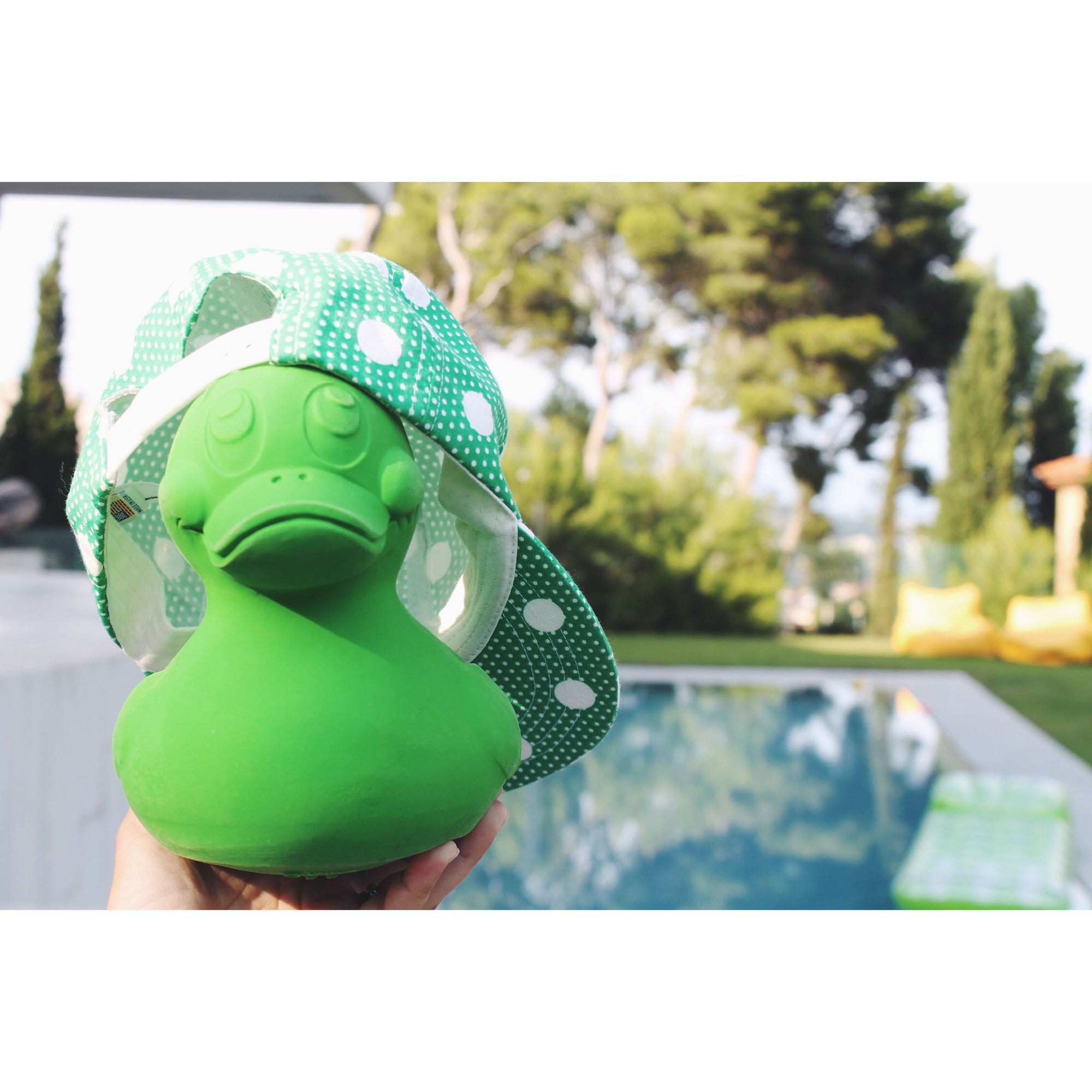 oli-&-carol-extra-large-monochrome-ducks-teether- (45)
