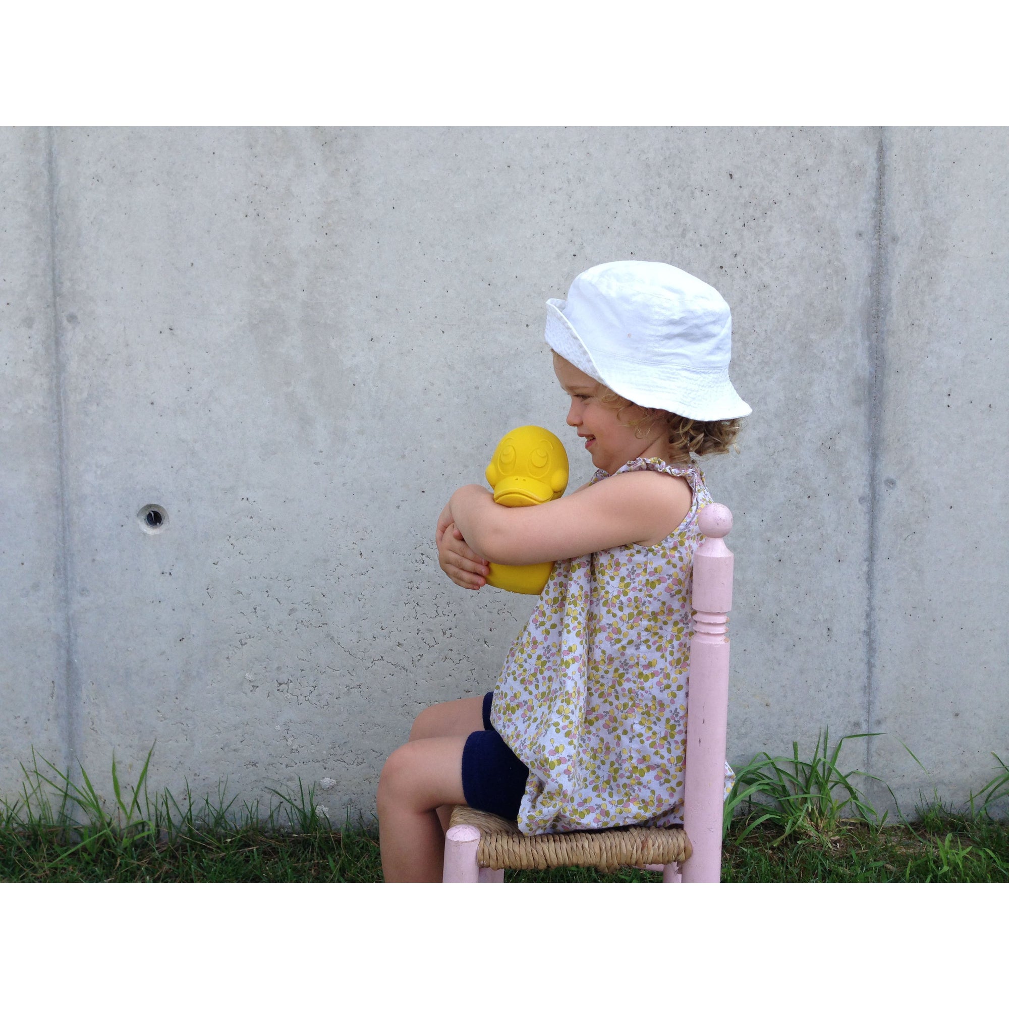 oli-&-carol-extra-large-monochrome-ducks-teether- (49)