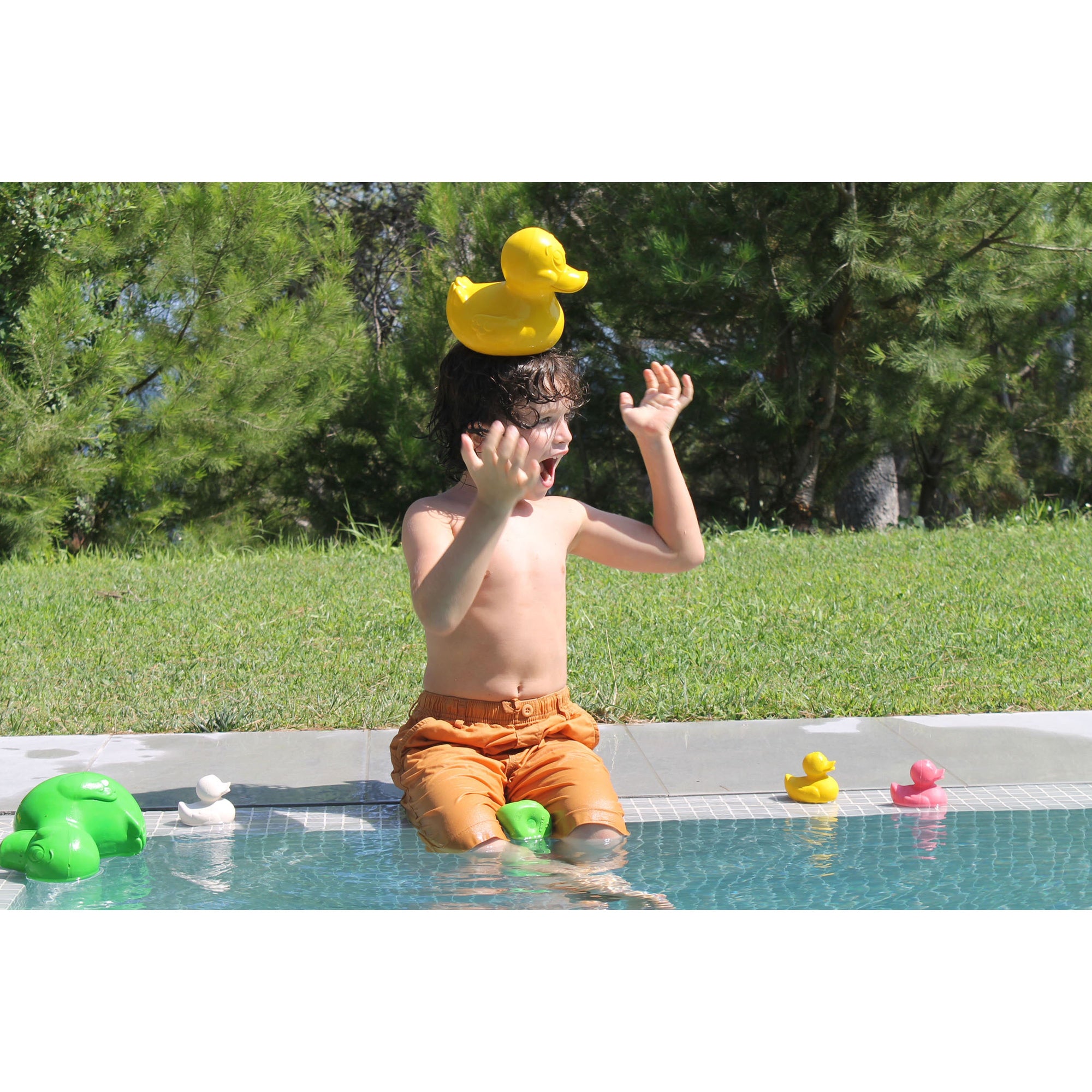 oli-&-carol-extra-large-monochrome-ducks-teether- (52)
