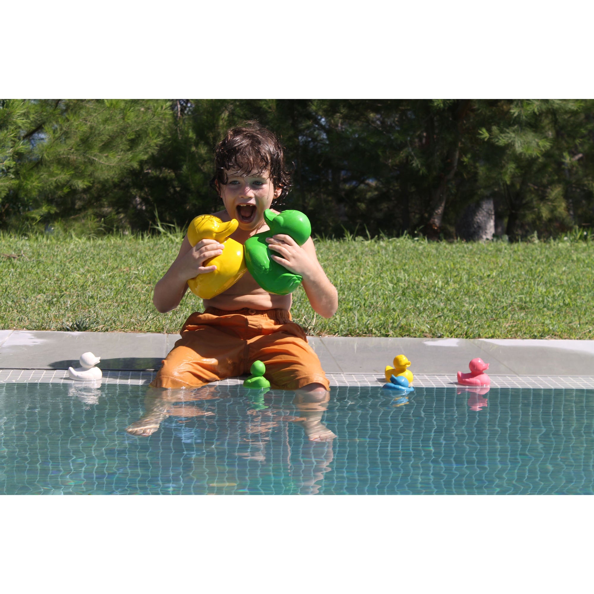 oli-&-carol-extra-large-monochrome-ducks-teether- (53)