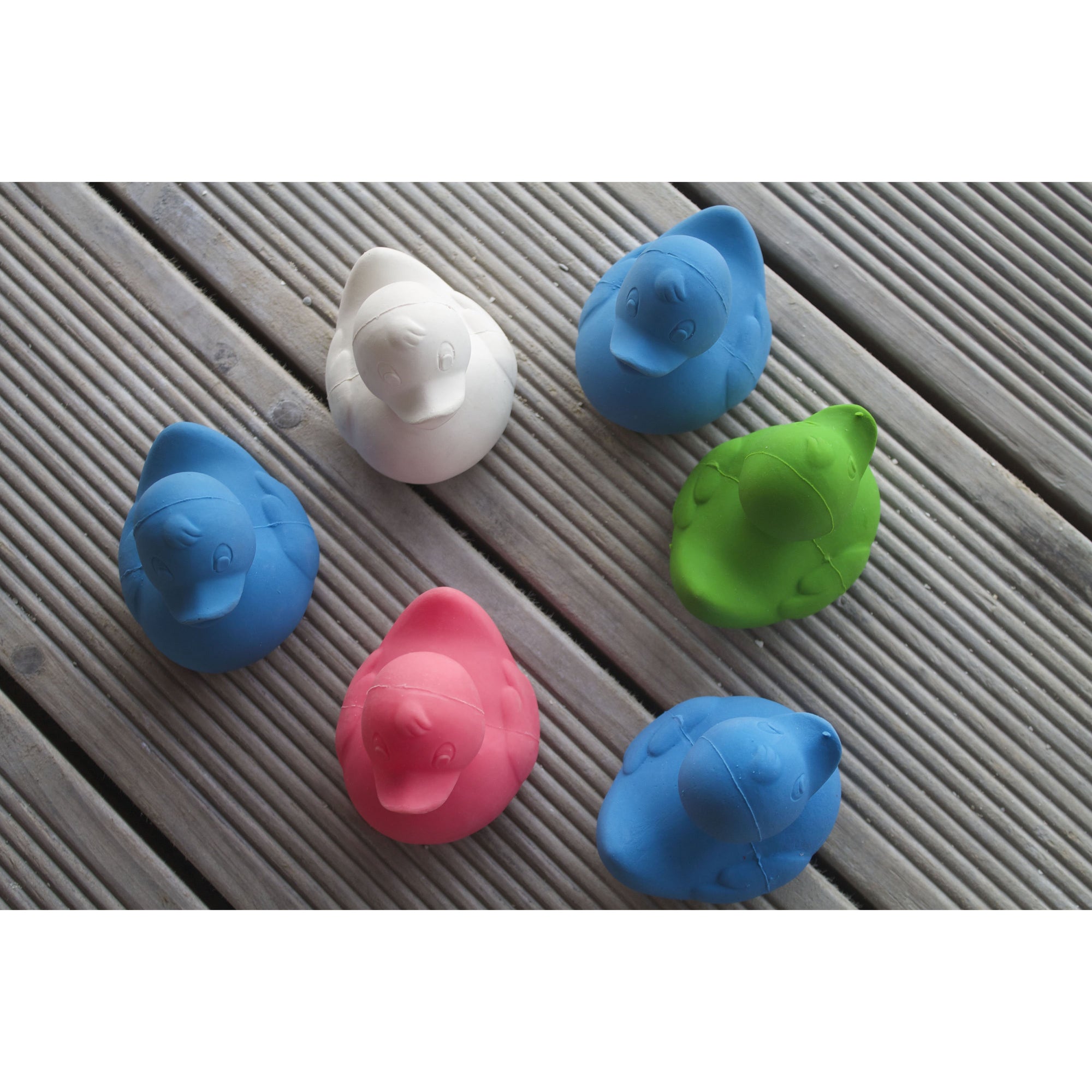 oli-&-carol-extra-large-monochrome-ducks-teether- (23)