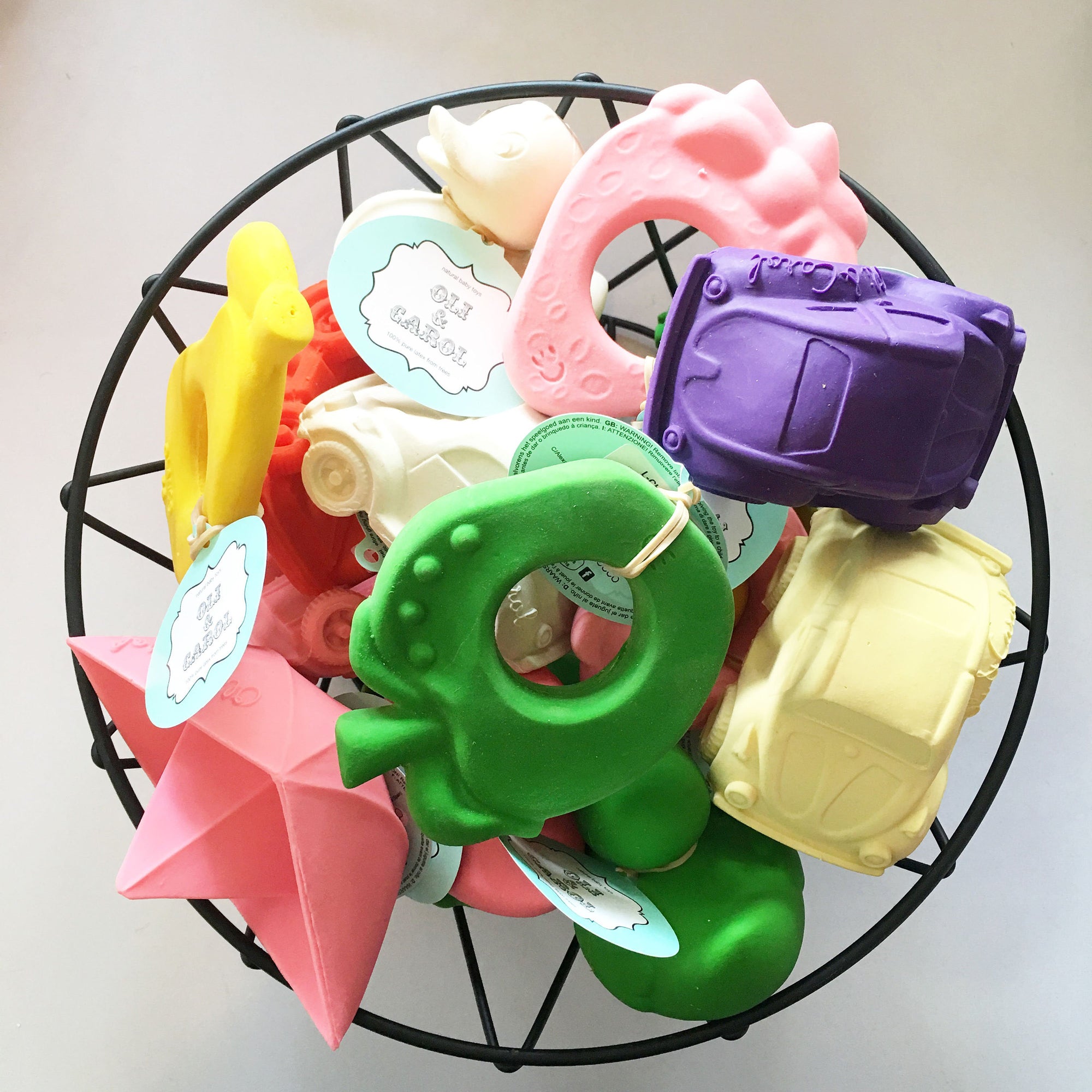 oli-&-carol-fruit-shape-teething-ring-apple-pear-and-strawberry-teether- (16)