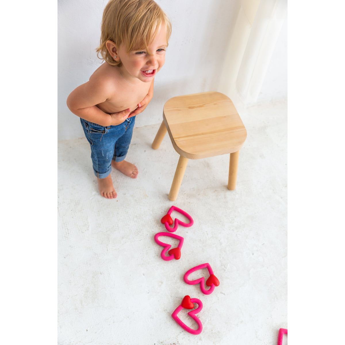 oli-&amp;-carol-heart-agatha-ruiz-de-la-prada-teether- (26)