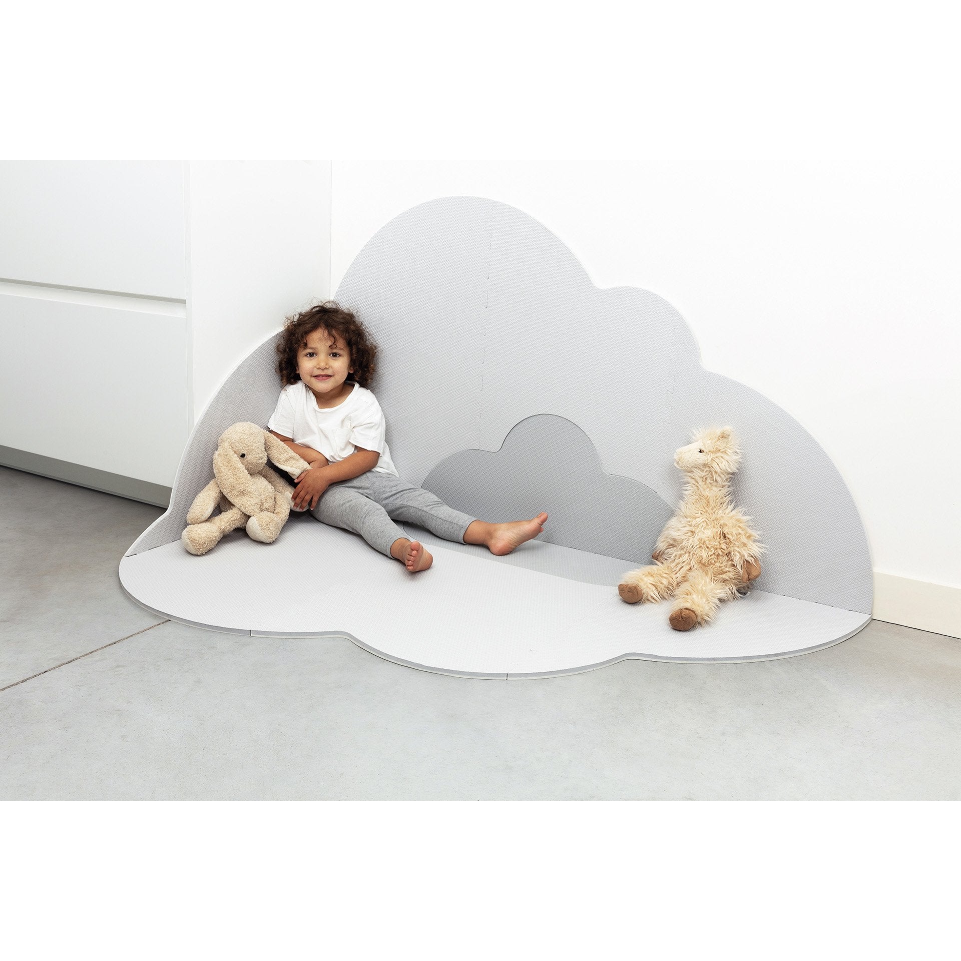 quut-playmat-head-in-the-clouds-l-175-x-145cm-pearl-grey- (10)